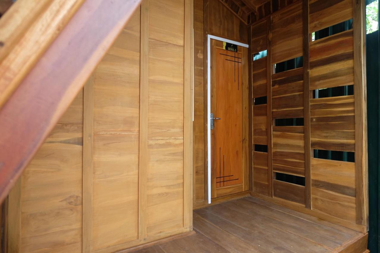 Urbanview Villa Lukulo Kebumen By Reddoorz Exterior photo